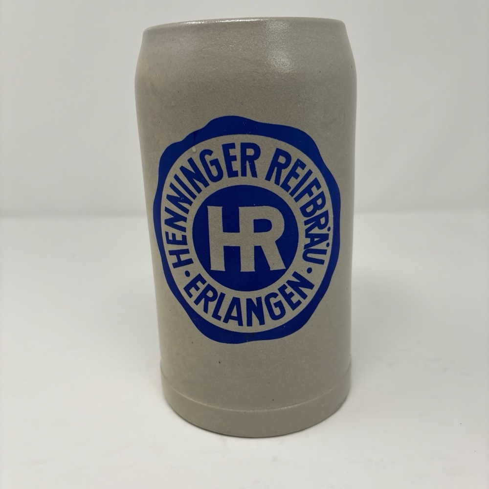 Henninger Reifbrau Erlangen Stoneware Beer Stein 1 Liter 33 ounces - Gray